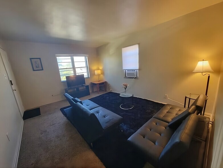 More Photos Of 58 W Nottingham Rd, Dayton Apartments For Sale
