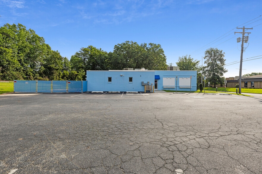 More Photos Of 102 N Rogers St, Aberdeen Restaurant For Lease