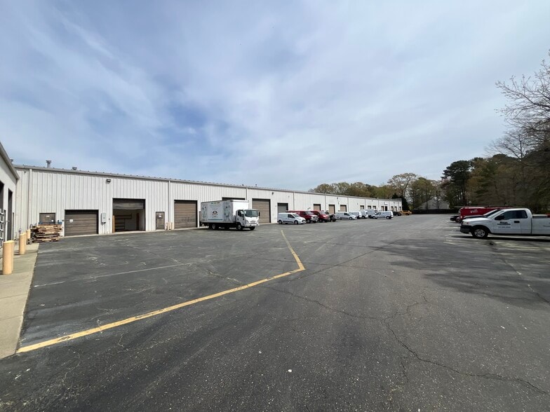 More Photos Of 1620 Centerville Tpke, Virginia Beach Light Manufacturing For Lease