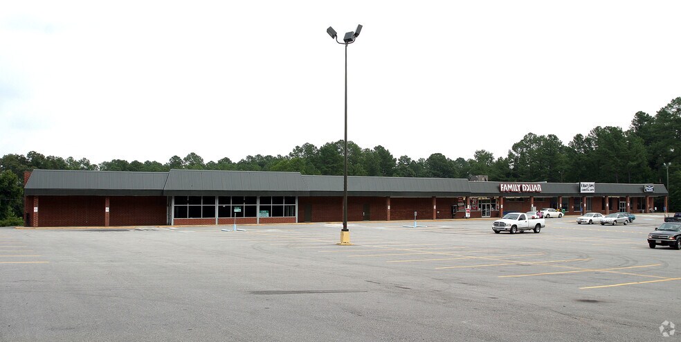 More Photos Of 900-916 N Horner Blvd, Sanford General Retail For Lease