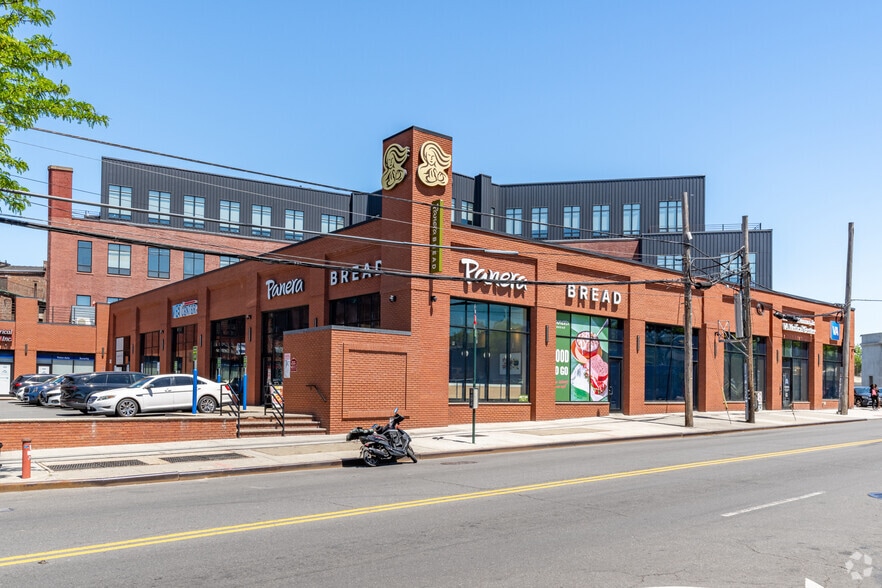 More Photos Of 50-05 Metropolitan Ave, Ridgewood Loft Creative Space For Lease