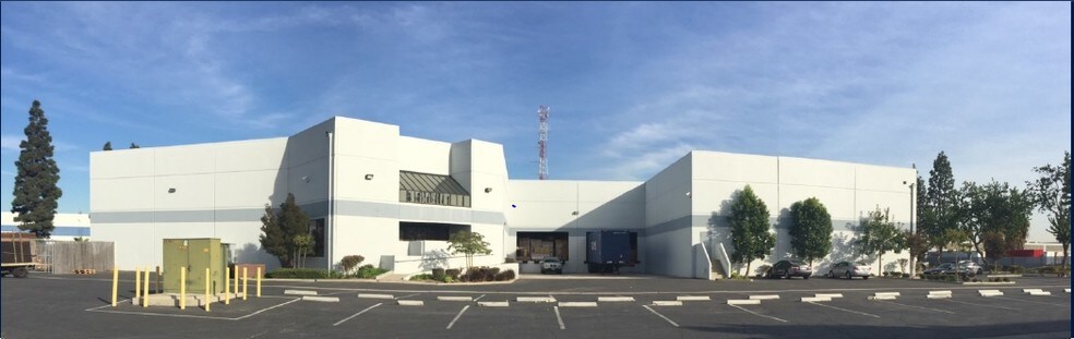 More Photos Of 7375 Chapman Ave, Garden Grove Warehouse For Lease