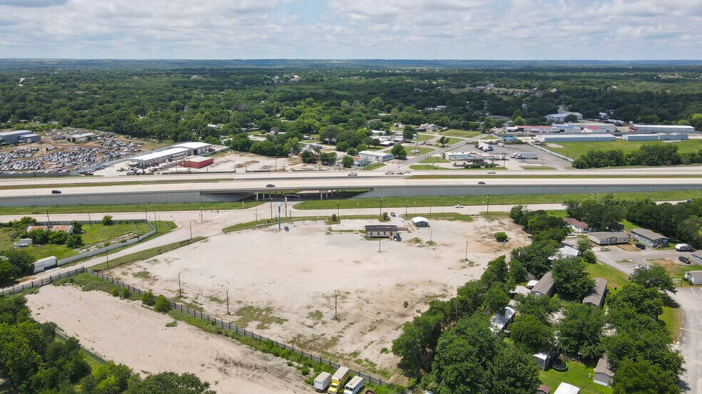 More Photos Of 10050 Jacksboro Hwy, Fort Worth Land For Lease
