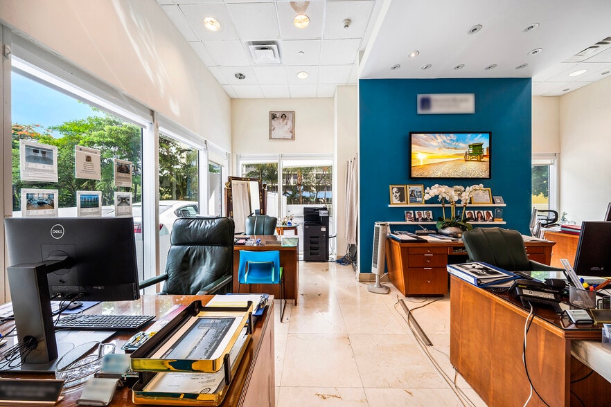 More Photos Of 2101 Brickell Ave, Miami Apartments For Sale