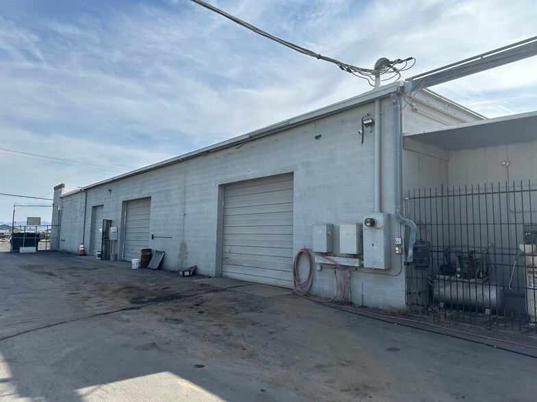More Photos Of 5218 W Missouri Ave, Glendale Warehouse For Sale