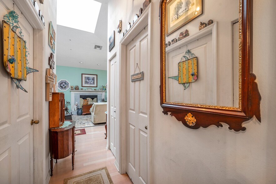More Photos Of 1803 Gulf Blvd, Indian Rocks Beach Hotel For Sale