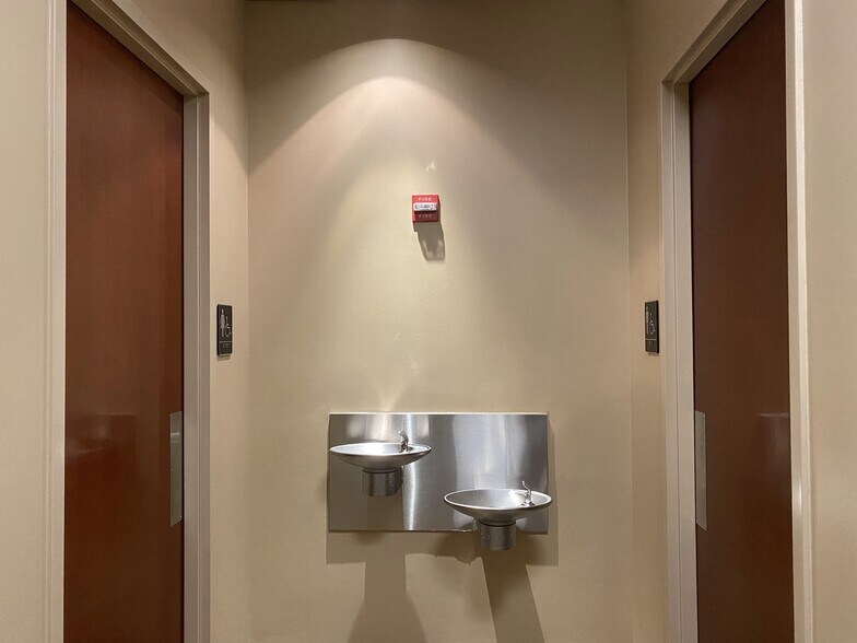 More Photos Of 1575 Heritage Dr, McKinney Office For Lease