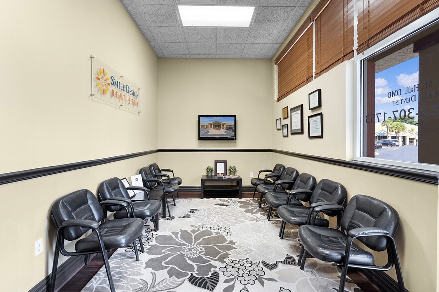 More Photos Of 17820 SE 109th Ave, Summerfield Medical For Lease