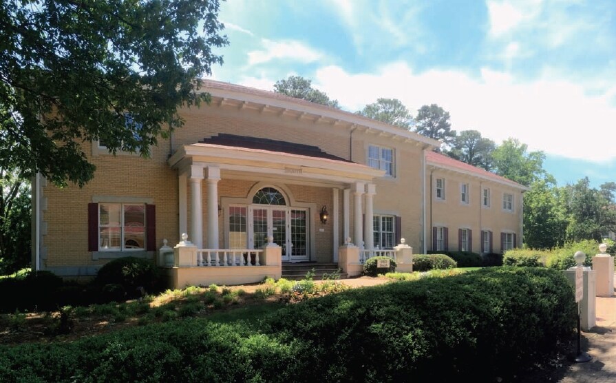 More Photos Of 5180 Roswell Rd NE, Atlanta Office For Lease