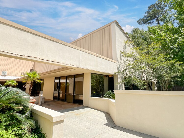More Photos Of , Mandeville Office For Sale