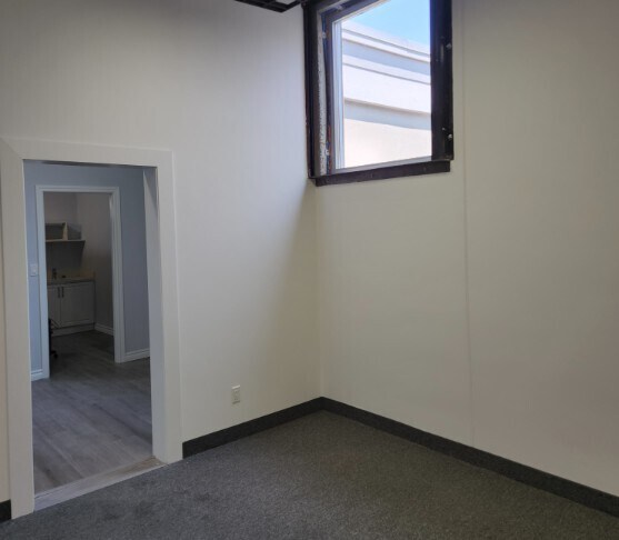 More Photos Of 28 S Unionville Av, Markham Storefront Retail Office For Sale