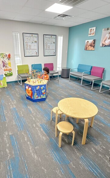 More Photos Of 1739 13th St, Hempstead Medical For Sale