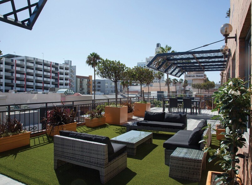 More Photos Of 1451-1457 3rd Street Promenade, Santa Monica Loft Creative Space For Lease