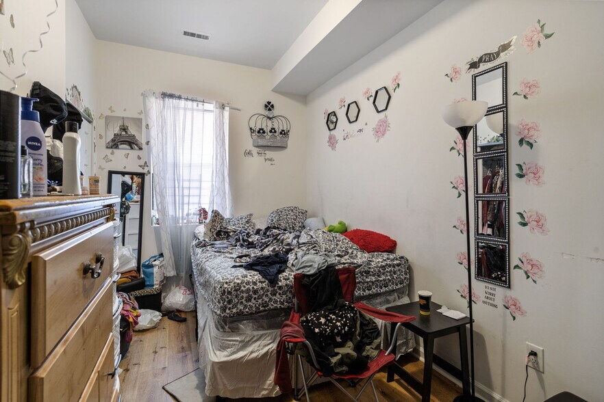 More Photos Of 3301-3303 N 16th St, Philadelphia Apartments For Sale