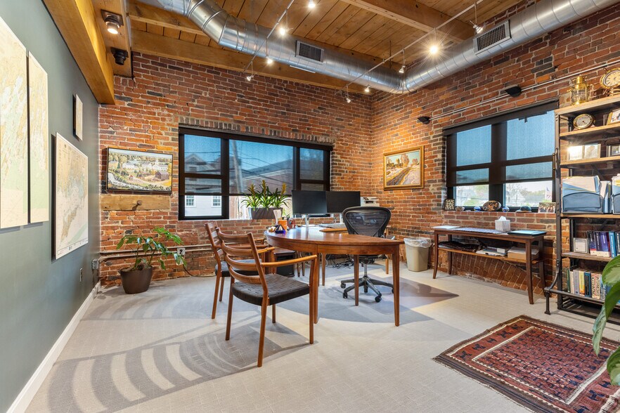 More Photos Of 1 Harris St, Newburyport Medical For Lease
