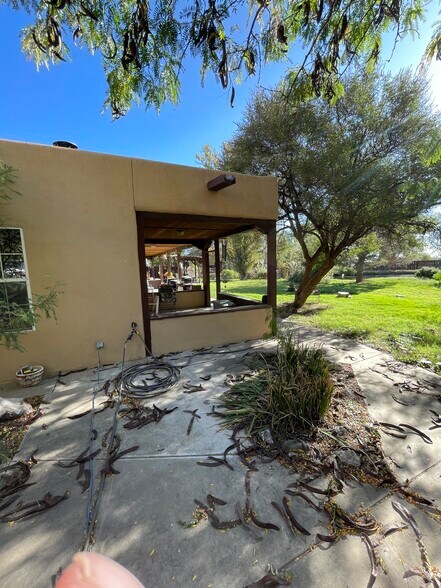 More Photos Of 1804 E College Blvd, Roswell General Retail For Sale