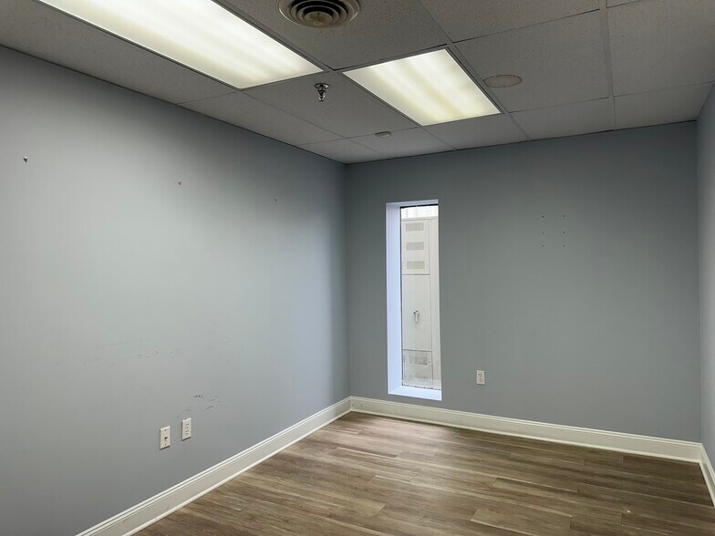 More Photos Of 6063 Whitehurst Dr, Seaford Warehouse For Sale