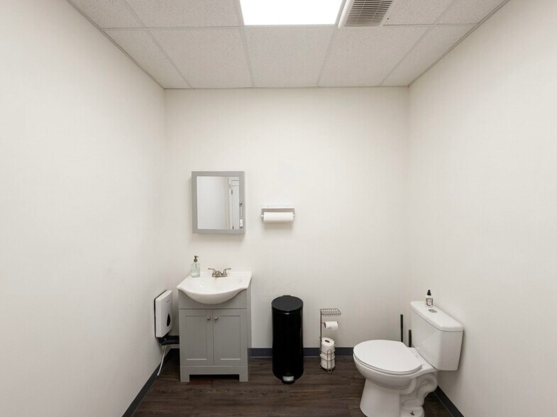 More Photos Of 134 W Main St, Rigby Office For Lease