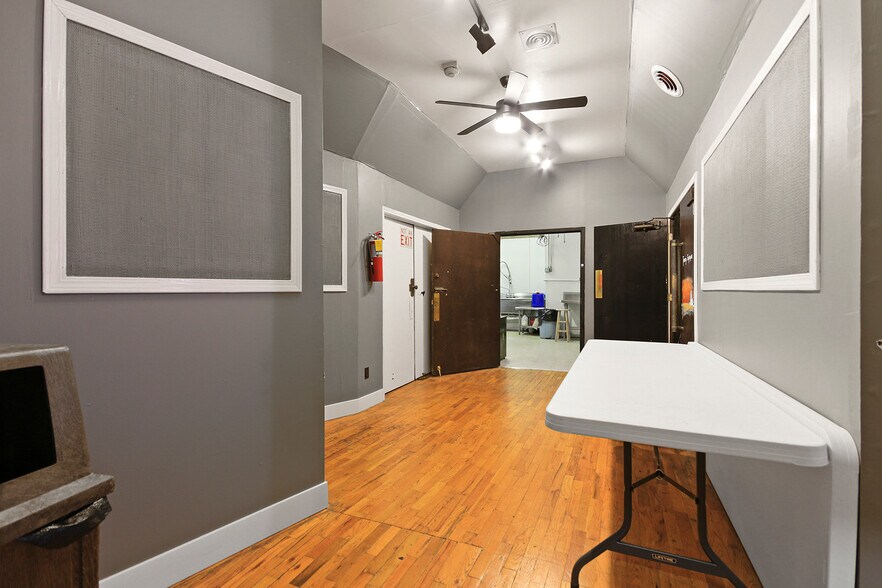 More Photos Of 105 Coal st, Mexico Specialty For Sale