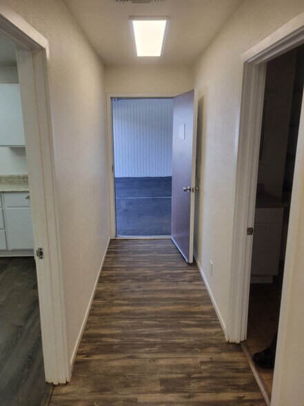 More Photos Of 2207-2211 W Torrance Blvd, Torrance Loft Creative Space For Lease