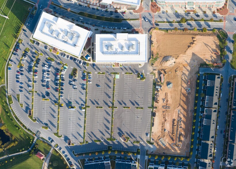 More Photos Of 8110-8171 Maple Lawn Blvd, Fulton Unknown For Lease