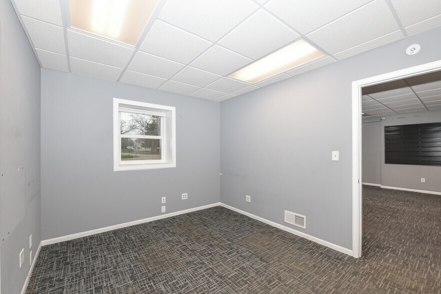 More Photos Of 108 N Front St, Burlington Specialty For Sale