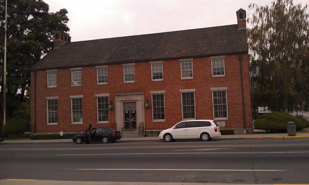 Primary Photo Of 212 2nd Ave N, Okanogan Post Office For Lease