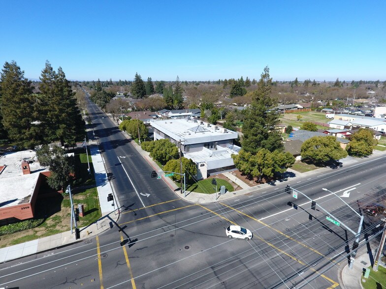 More Photos Of 3001 Coffee Rd, Modesto Office For Lease