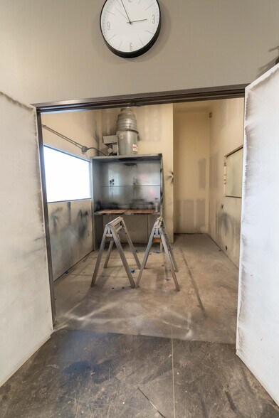 More Photos Of 3000 Airport Dr, Erie Light Manufacturing For Sale