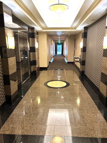 More Photos Of 1515 International Pky, Lake Mary Office For Sale