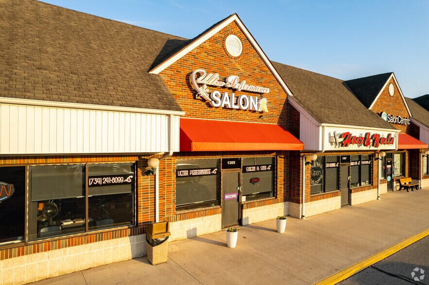 More Photos Of 1261-1293 N Telegraph Rd, Monroe Unknown For Lease