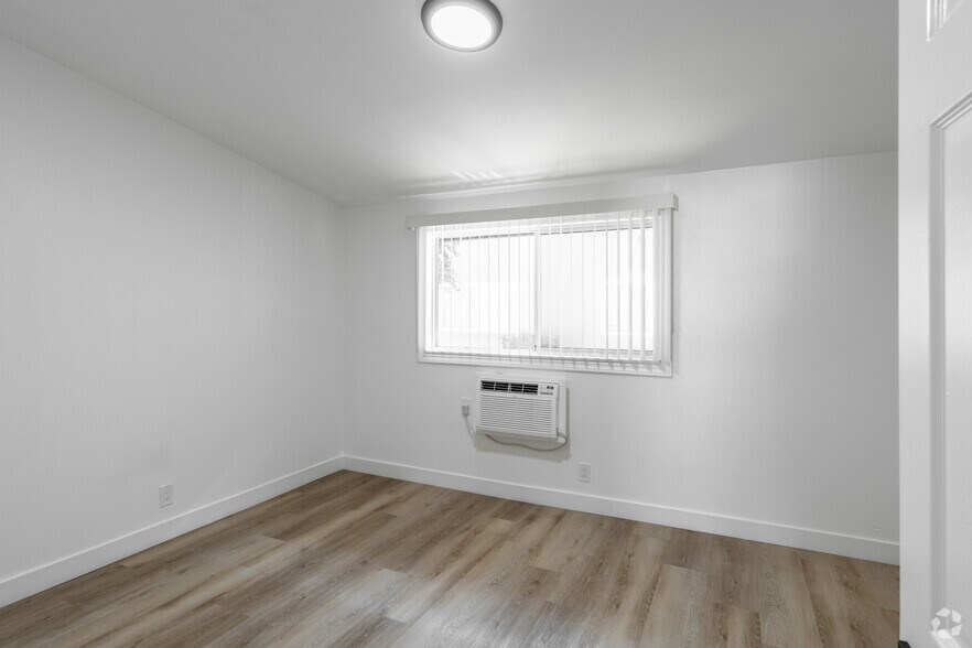 More Photos Of 205 S McCoy Rd, Orange Apartments For Sale