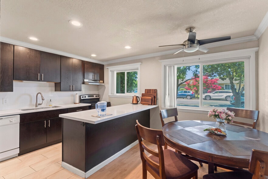 More Photos Of 4930 National Ave, Los Gatos Apartments For Sale