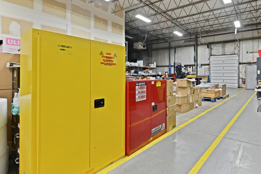 More Photos Of 921 Eastwind Dr, Westerville Unknown For Lease