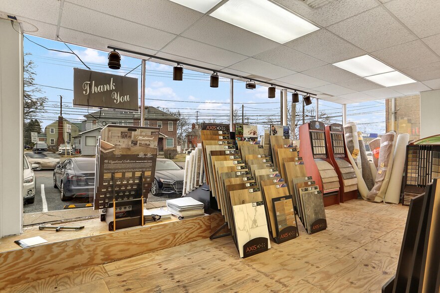 More Photos Of 1915 Lenox St, Harrisburg Freestanding For Sale