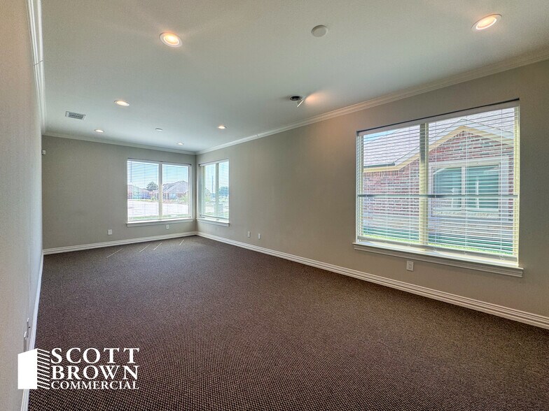 More Photos Of 870 Hebron Pky, Lewisville Unknown For Lease