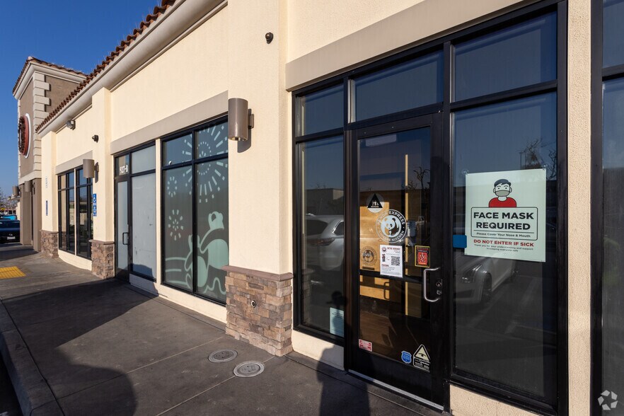 More Photos Of 925-941 S Euclid St, Anaheim Unknown For Lease