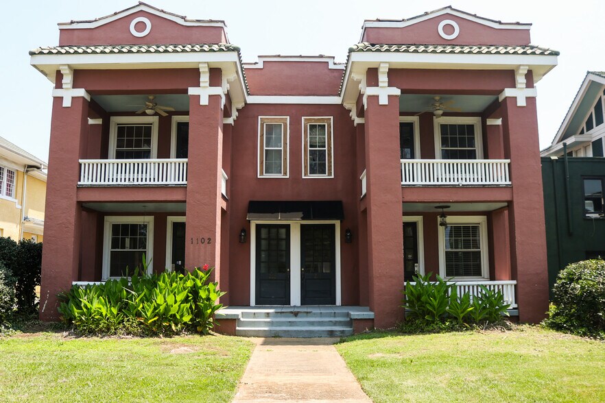 More Photos Of 1102 N Main St, High Point Storefront For Lease