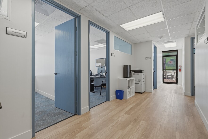 More Photos Of 10505 Sorrento Valley Rd, San Diego Office For Sale