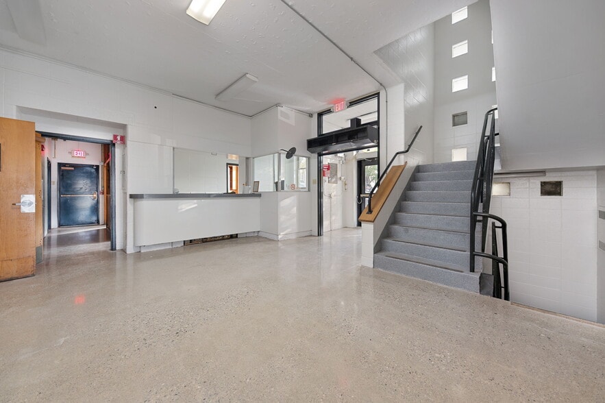 More Photos Of 1607 Mansfield St, Cincinnati Schools For Lease