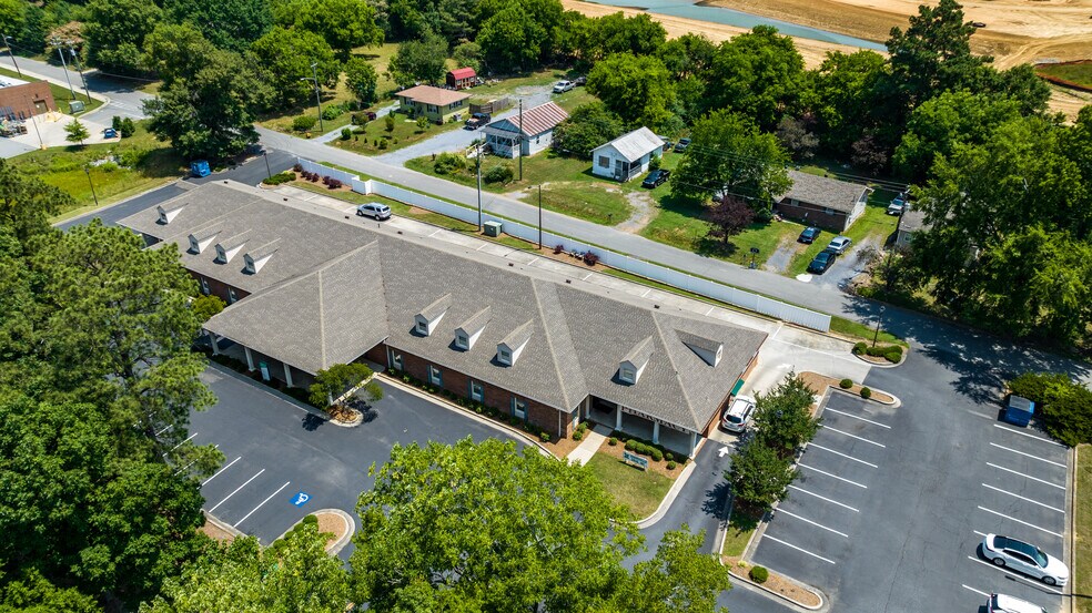 More Photos Of 6000 Joe Frank Harris Pky NW, Adairsville Healthcare For Lease