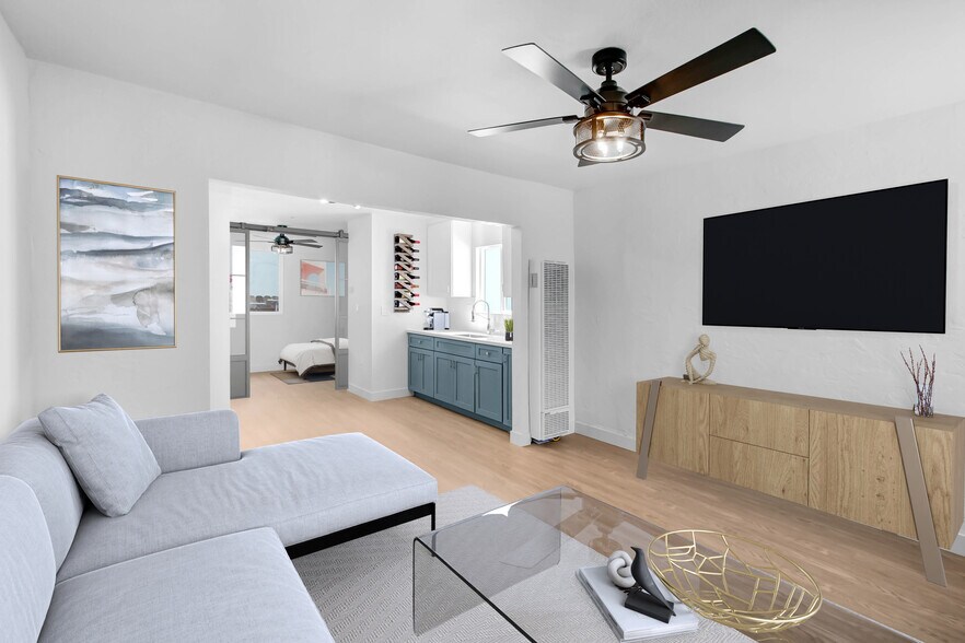 More Photos Of 5926 S Hoover St, Los Angeles Apartments For Sale