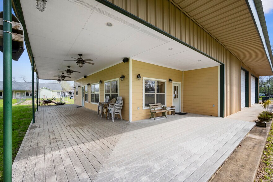 More Photos Of 804 Robson St, Columbus Specialty For Sale