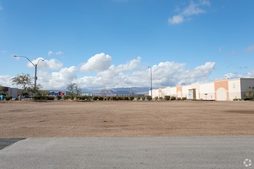 More Photos Of 6410 S Tenaya Way, Las Vegas Unknown For Lease