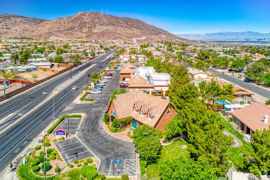 More Photos Of 270 E Horizon Dr, Henderson Unknown For Lease