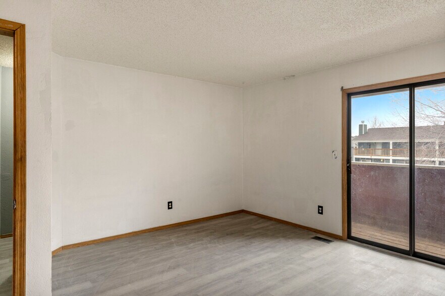 More Photos Of 2305 Split Rock Dr, Colorado Springs Apartments For Sale