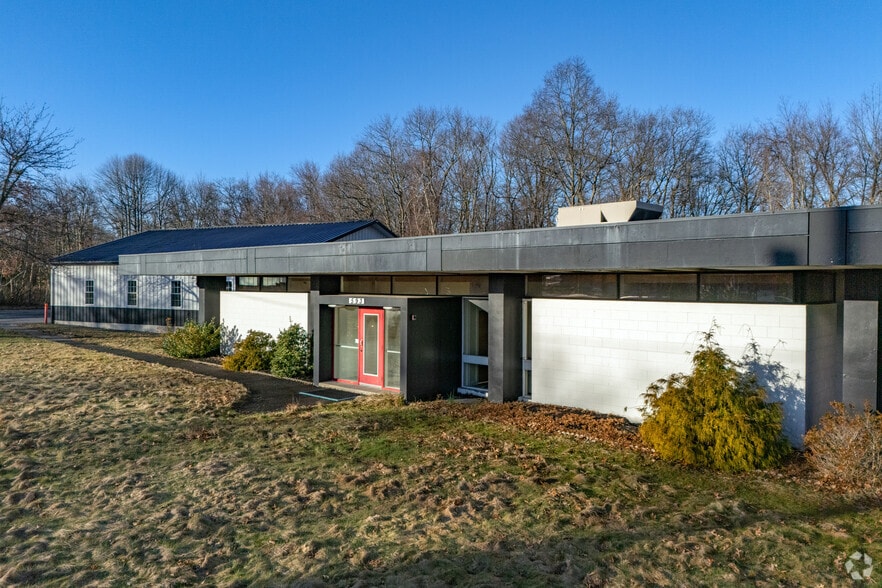 More Photos Of 593 Airport Rd, Fall River Office For Sale