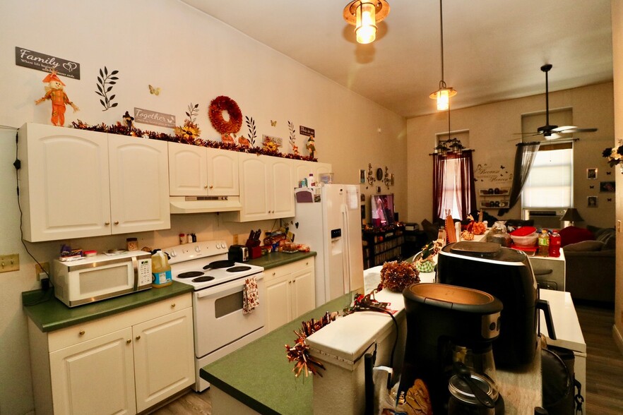 More Photos Of 1735 Central Ave, Dubuque General Retail For Sale