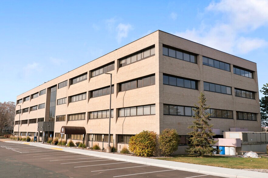 More Photos Of 9801 S Dupont Ave, Bloomington Office For Lease