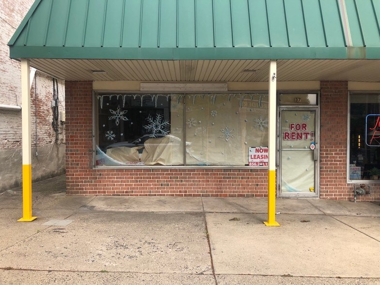 More Photos Of 37 S York Rd, Hatboro Freestanding For Lease